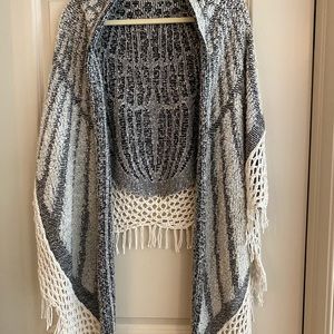 Fringe shawl
